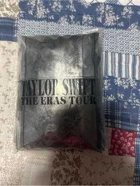 Taylor Swift The Eras Tour poncho